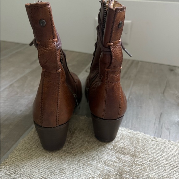 Frye Brown Lace Up Leather Boots - Picture 4 of 9